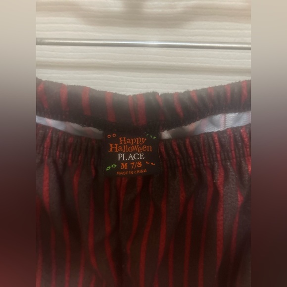 Pirate 3 Piece Costume Child size 7/8 - Picture 6 of 10